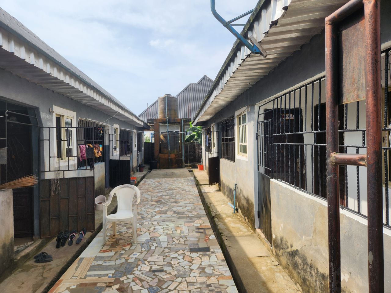 Self-Contained Apartment – Azikoro (Bakery Road / Tarimi Hotel Road)